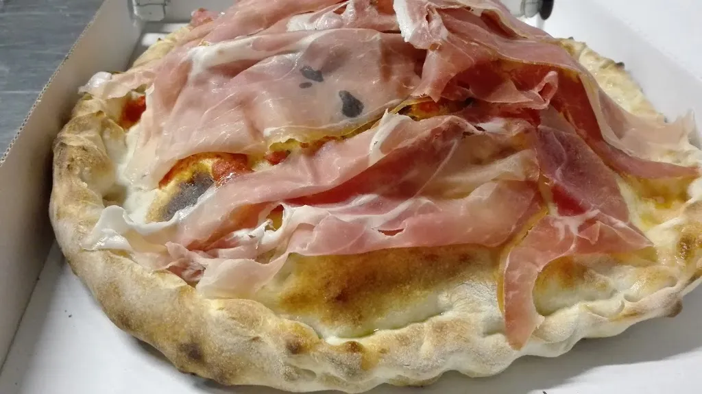 Pizzeria Lo Stuzzico 2.0 restaurant in Castrezzato