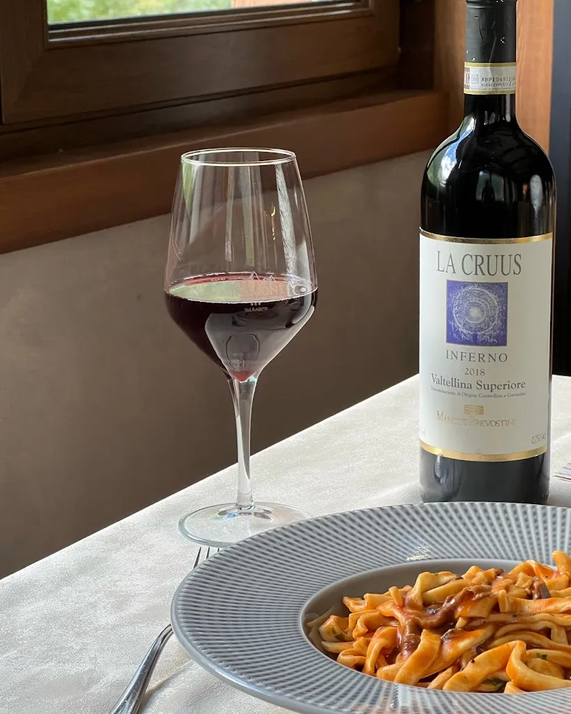 Hotel Ristorante Pizzeria Miramonti_Cataeggio_slider_image_3