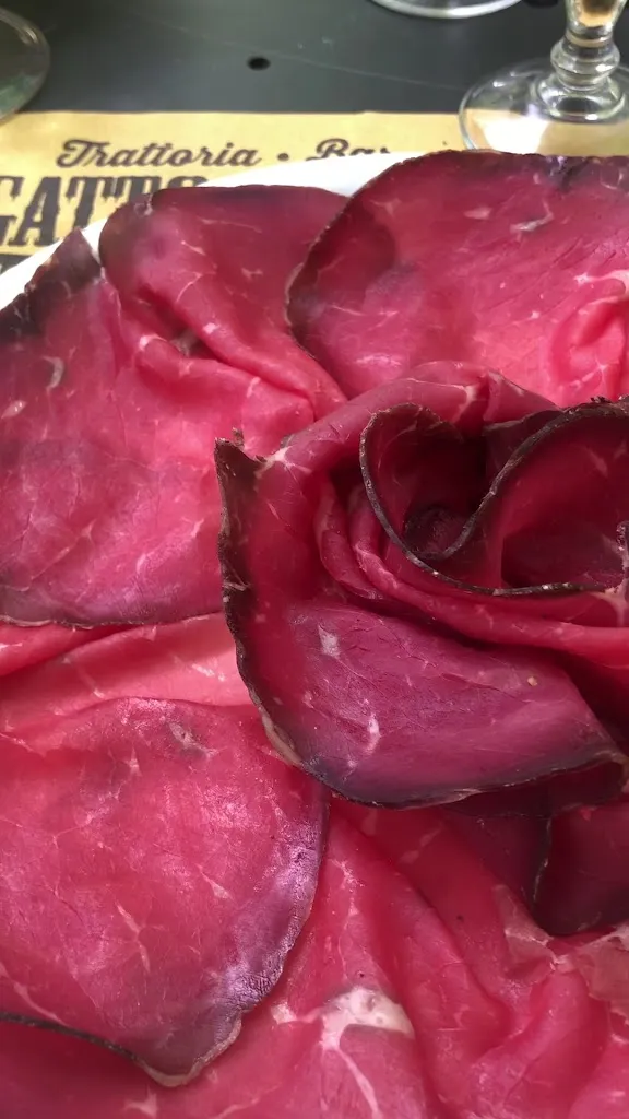 Trattoria bar Gatto Rosso restaurant in Cataeggio