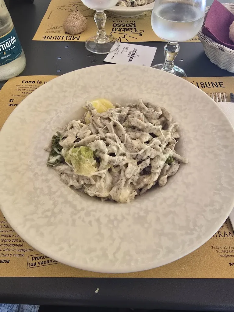 Trattoria bar Gatto Rosso_Cataeggio_slider_image_2