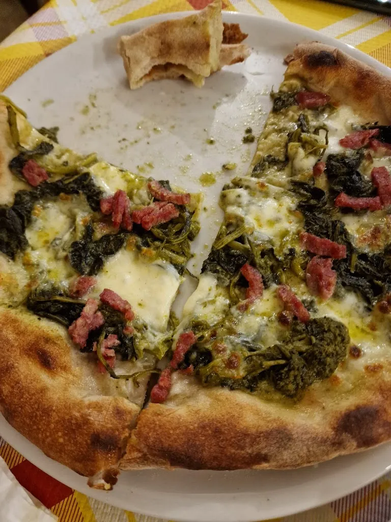 Angelo Perlino_Spizzichiamo Pizza da Papà_Alezio_review