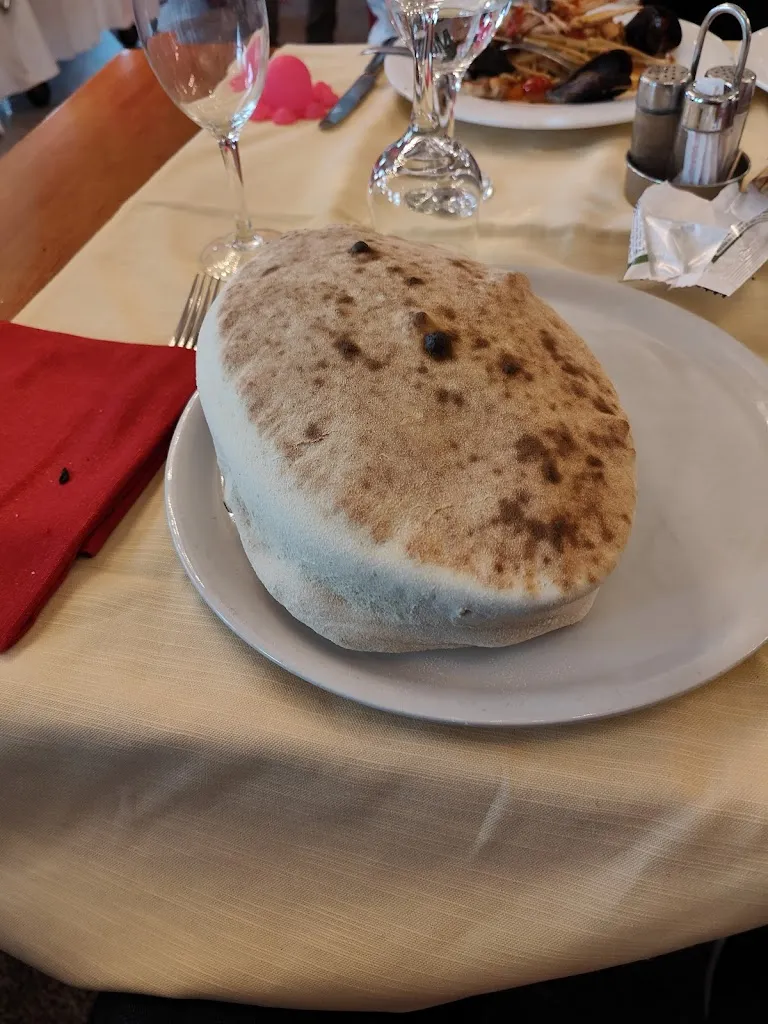 Mindaugas_Ristorante Pizzeria Da Beniamino_Cava Manara_review