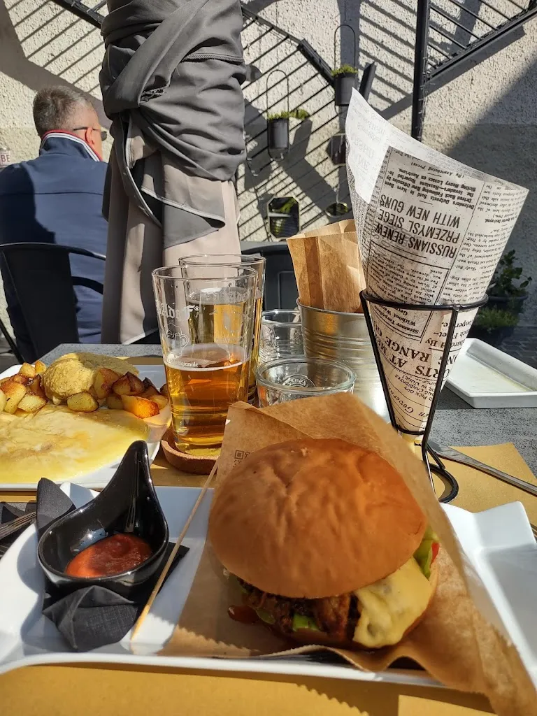 Gregory Tucker_33italianstreetfood_Castione_review