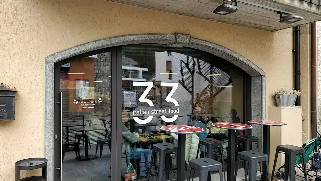 33italianstreetfood_Castione_slider_image_1