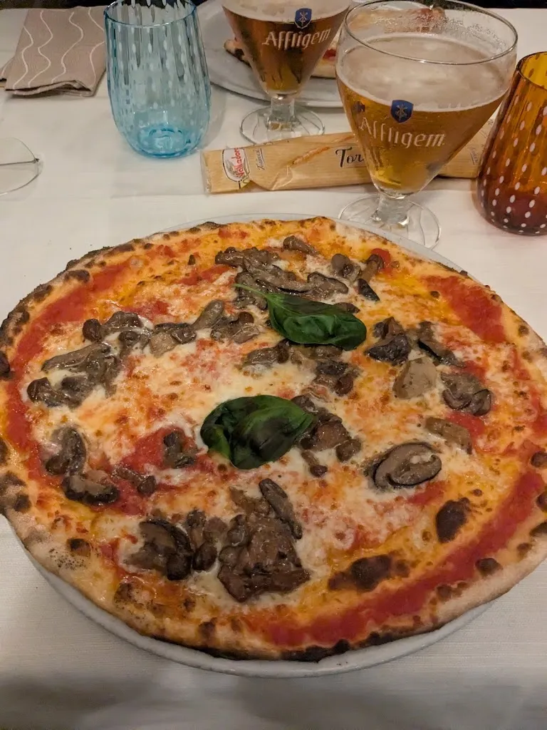 Pizzeria Al Rustico_Castione_slider_image_2