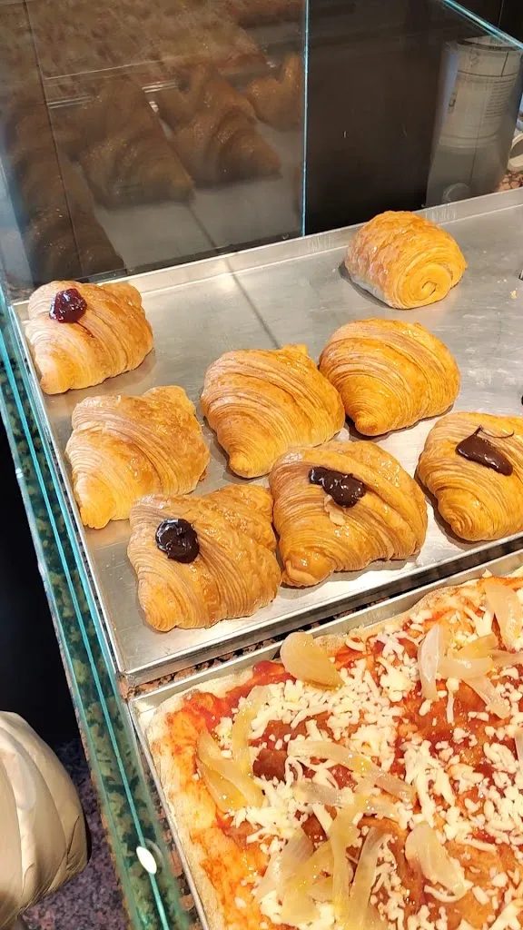 Lievin - Ian Spampatti_Castione_slider_image_2