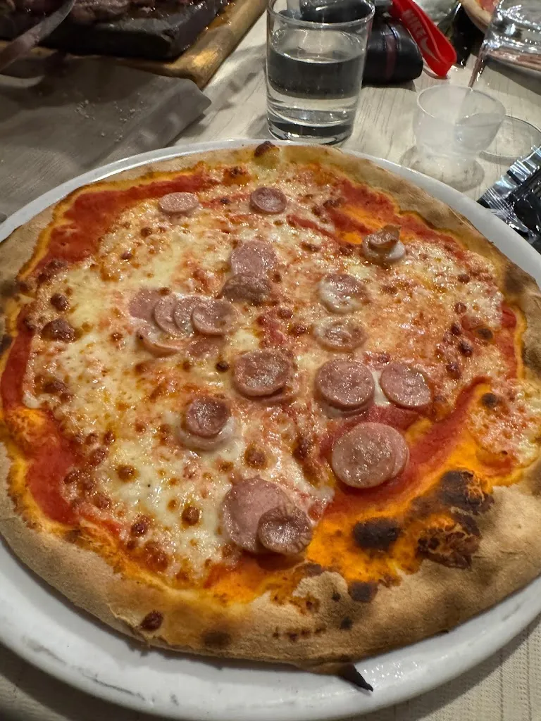 Ilaria Garish_Ristorante Pizzeria Steak House Il Casolare_Castione_review