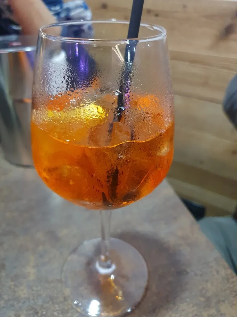 Menu_Bar Moderno_Castione_image_2