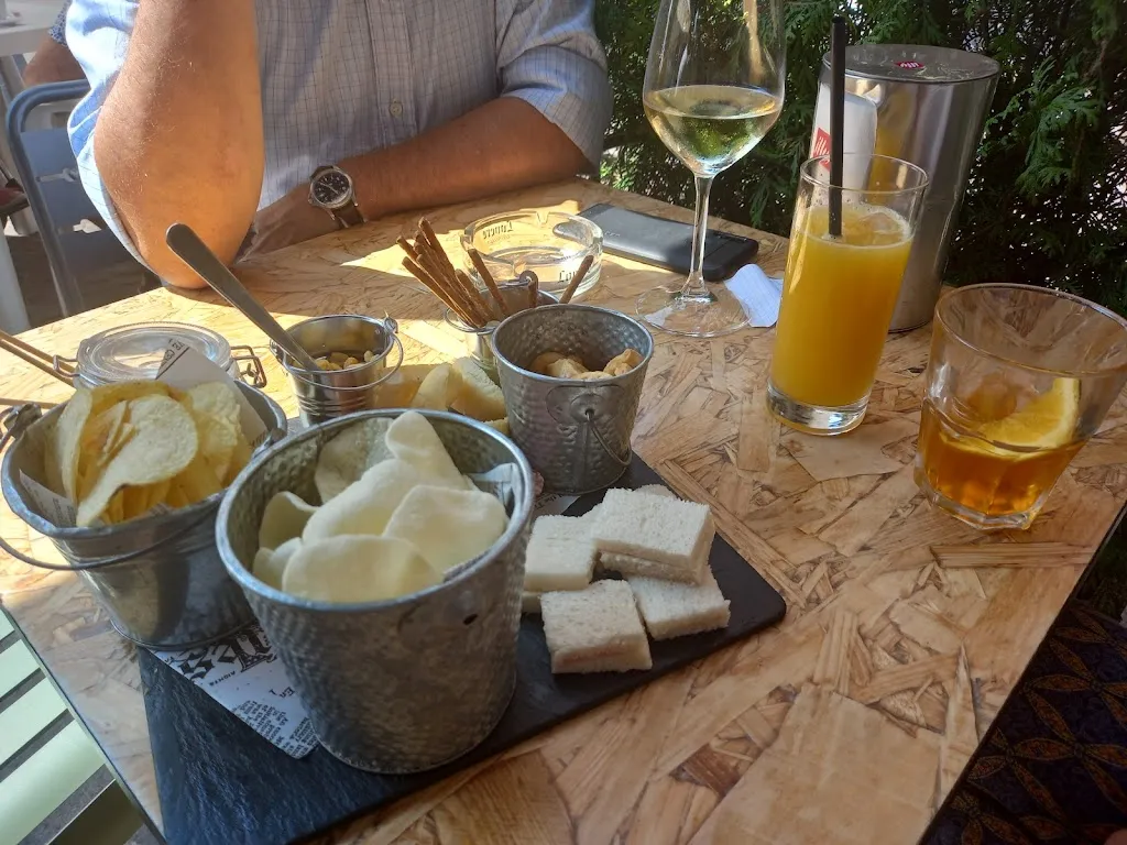 Bar Moderno_Castione_slider_image_3