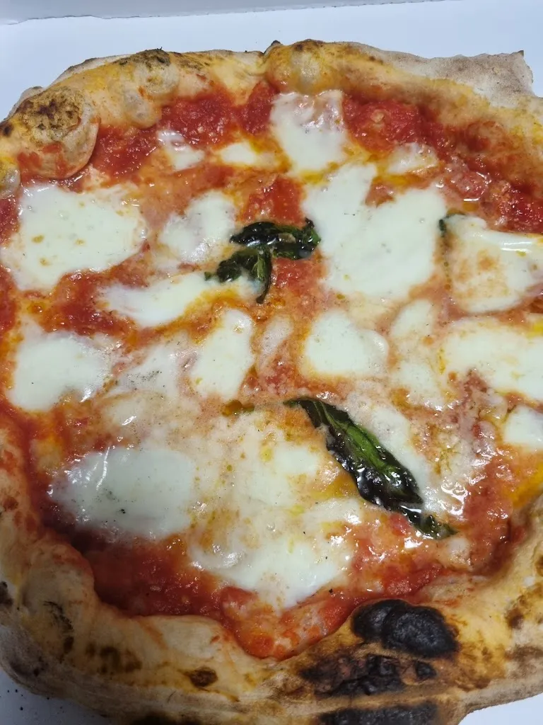 Menu_Iscla ~ Atmosfera Mediterranea ~ Pizzeria e Cucina Tipica Partenopea_Cavallasca_image_4