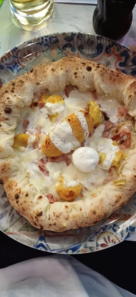 Francesca V. S._Iscla ~ Atmosfera Mediterranea ~ Pizzeria e Cucina Tipica Partenopea_Cavallasca_review