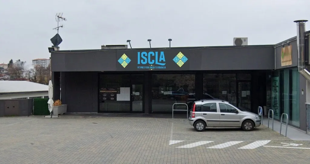 Iscla ~ Atmosfera Mediterranea ~ Pizzeria e Cucina Tipica Partenopea restaurant in Cavallasca