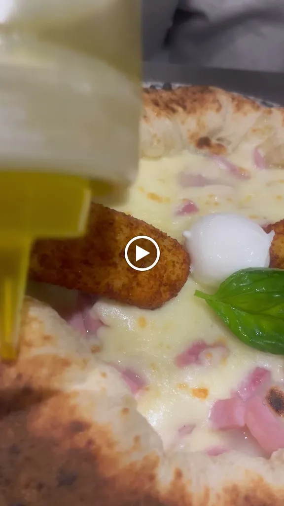 Iscla ~ Atmosfera Mediterranea ~ Pizzeria e Cucina Tipica Partenopea_Cavallasca_slider_image_2