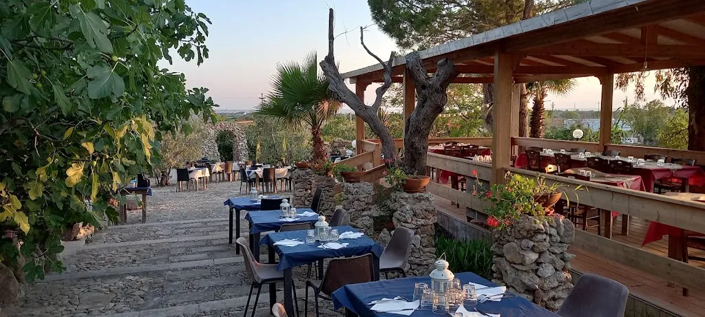 Ristorante @ Agriturismo Tenuta La Siesta restaurant in Alezio