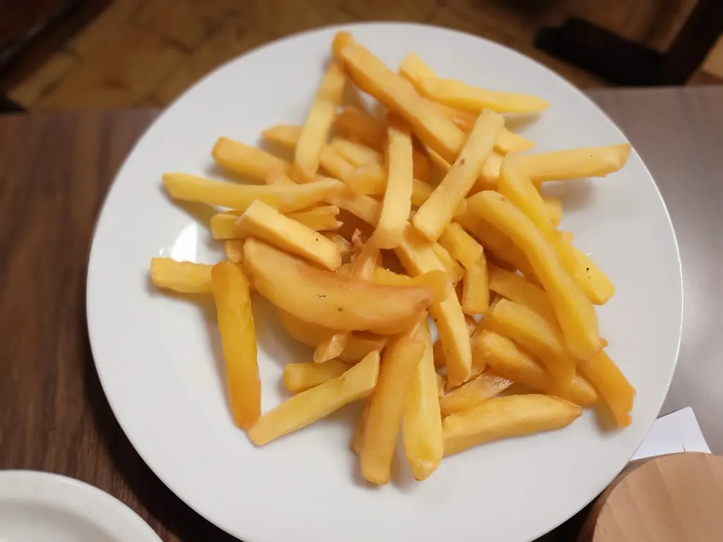 Ale_Bar Trattoria Pizzeria La Cantalupa_Cavaria Con Premezzo_review