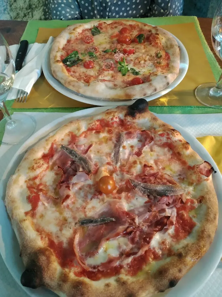 Menu_Pizzeria Bianchi Ocoptus Di Barbuscia Giacomo E C. S.A.S._Cavaria Con Premezzo_image_3