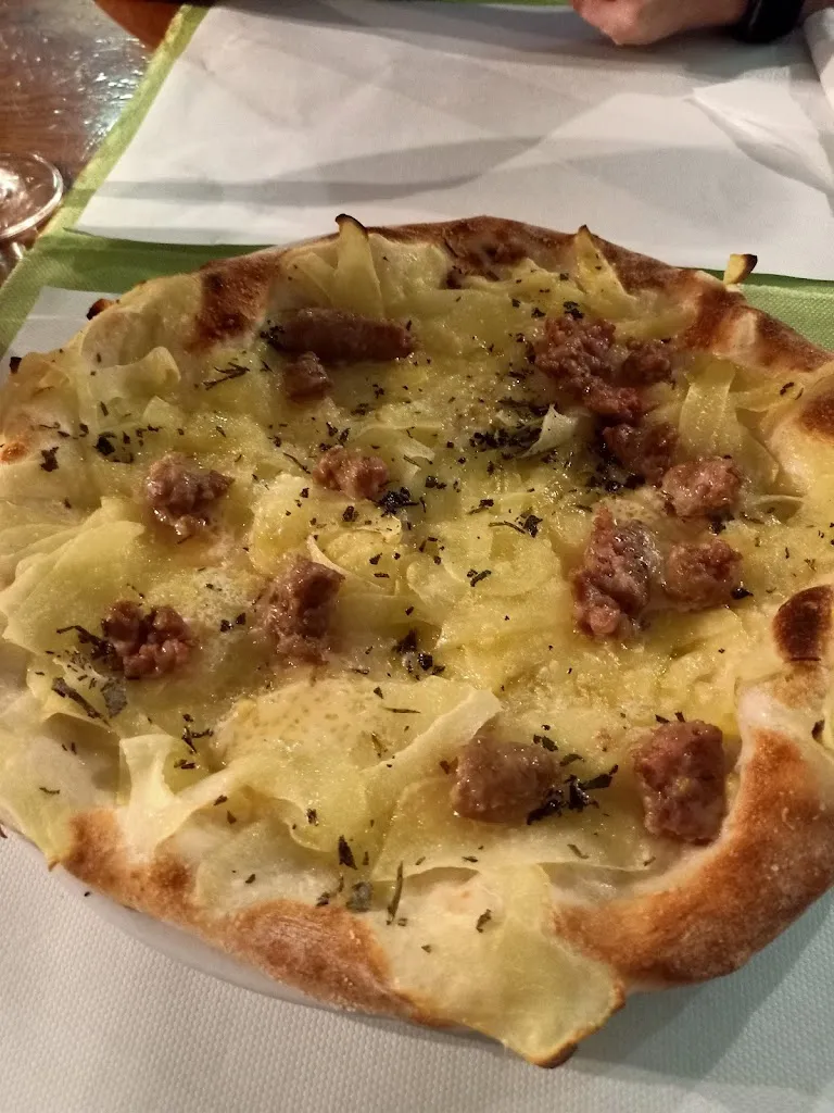 Flavia Montis_Pizzeria Bianchi Ocoptus Di Barbuscia Giacomo E C. S.A.S._Cavaria Con Premezzo_review