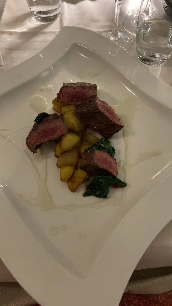 Valentina Simeone_Restaurant & Coffee Piccolo Bistrot_Cavaria Con Premezzo_review