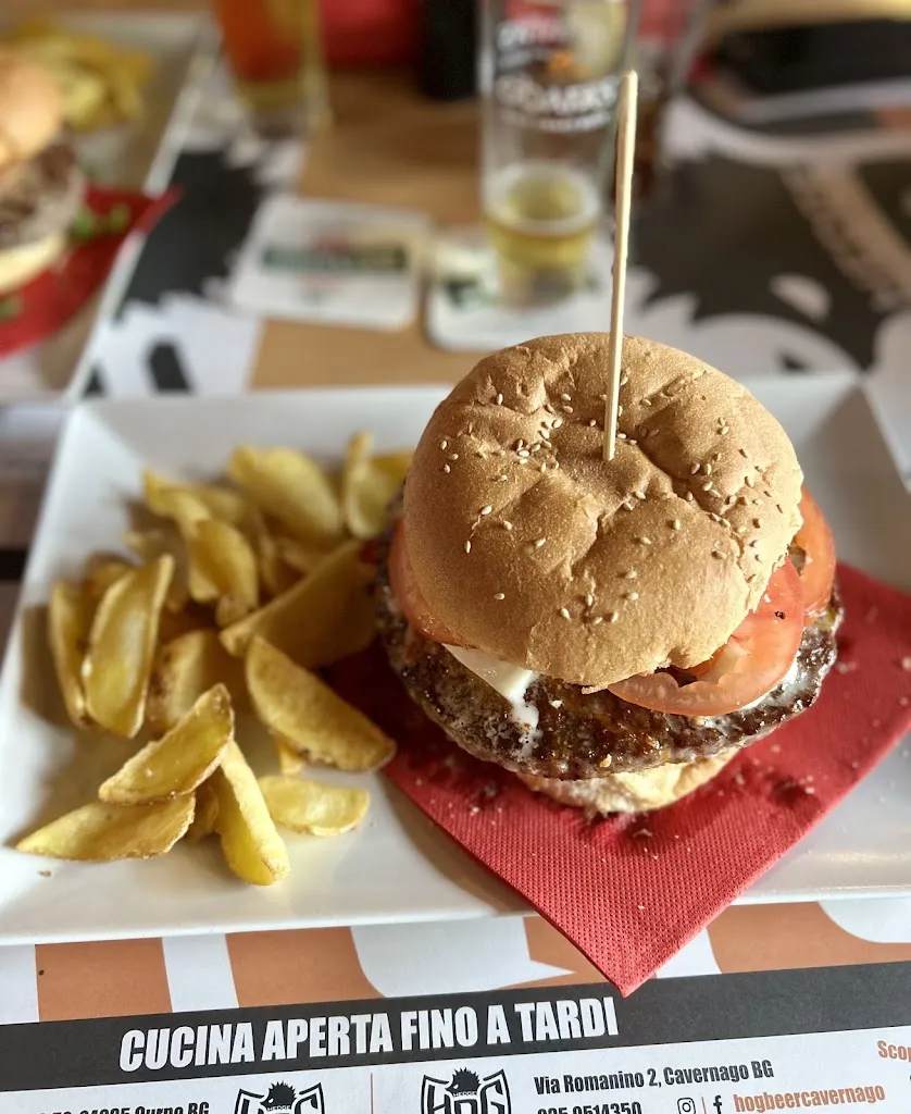 Natan Dognini_Hog Beer Drink Food_Cavernago_review