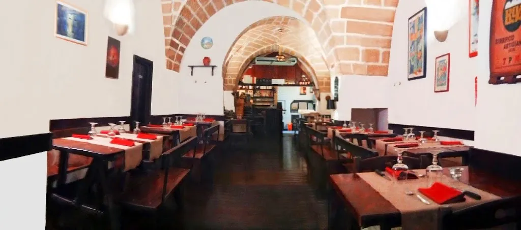 Osteria Vecchia Cantina restaurant in Alezio