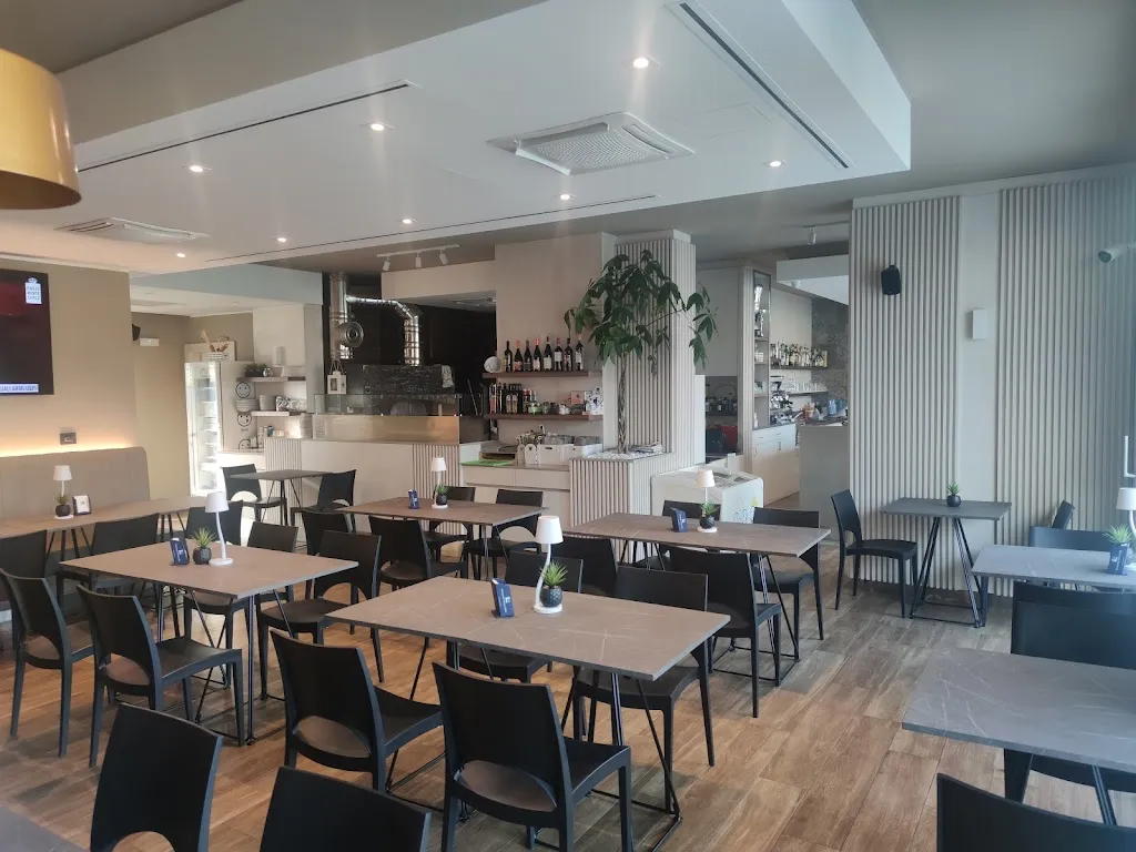 Genesa pizza-drink&food restaurant in Cazzano Sant'Andrea