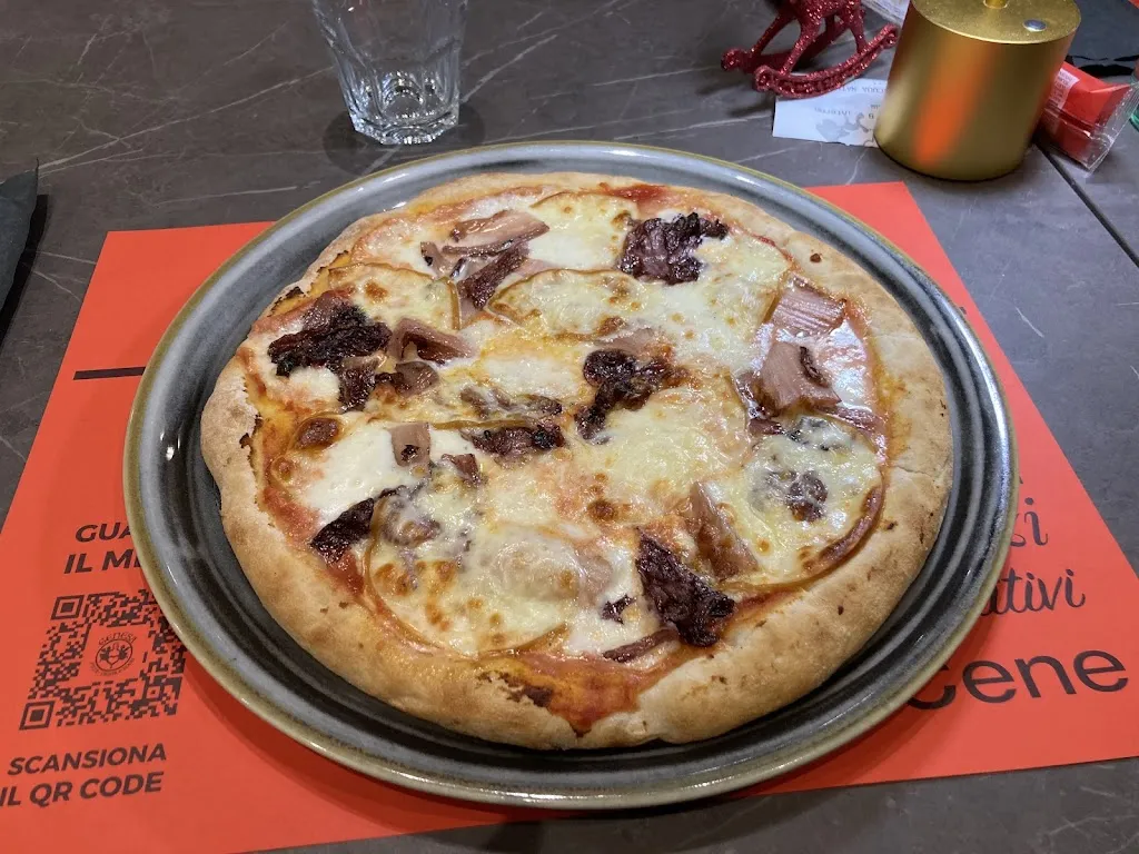 Genesa pizza-drink&food_Cazzano Sant'Andrea_slider_image_3