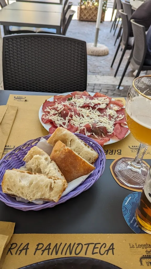 Tânia Teixeira_La Loggia Del Ce_Cavriana_review