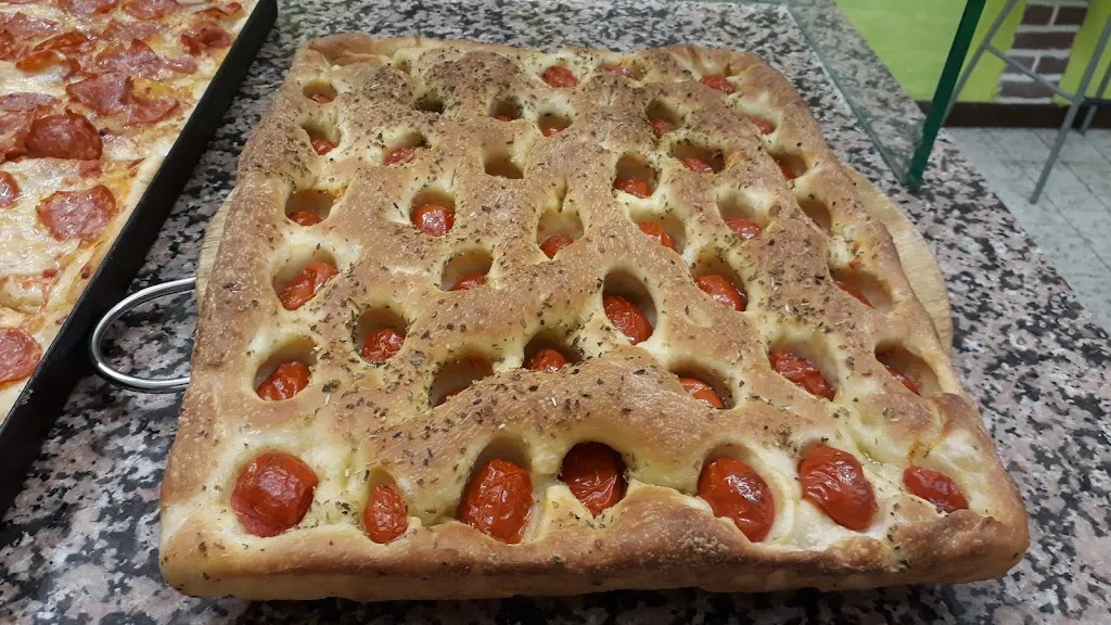 Pixie pizza al taglio restaurant in Cavriana