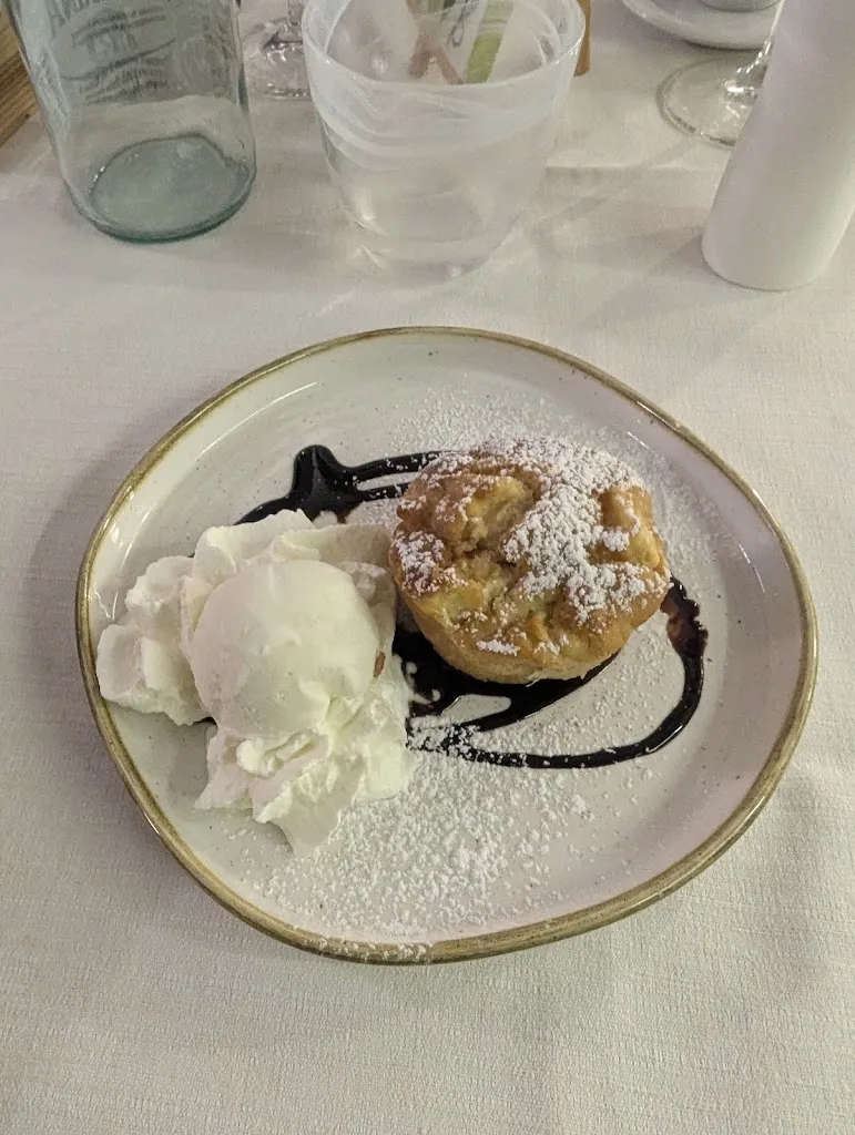 Federico Monterastelli_Ristorante pizzeria degli Olivi_Cenate Sopra_review