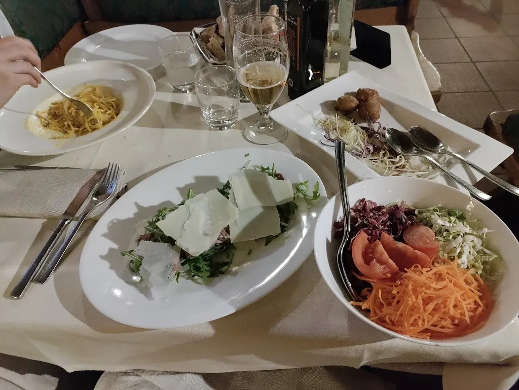 Mark McCann-Wood_Campeggio Ristorante Pizzeria Cima Piazzi_Cepina_review