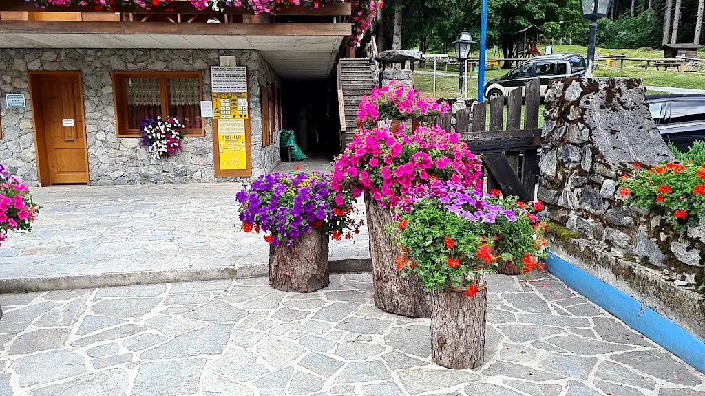 Campeggio Ristorante Pizzeria Cima Piazzi_Cepina_slider_image_2