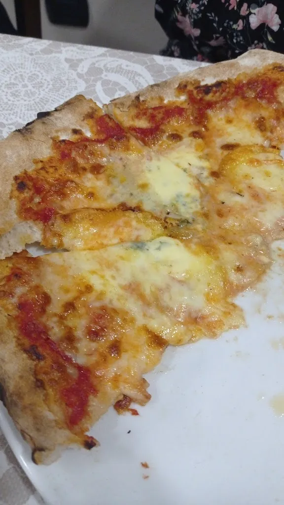 N. P._Zi' Carluccio Ristorante Pizzeria Pub Bar Gelateria_Anzano di Puglia_review