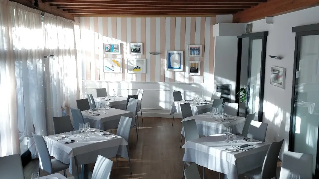 Osteria dello Strecciolo di Redaelli restaurant in Cernusco Lombardone