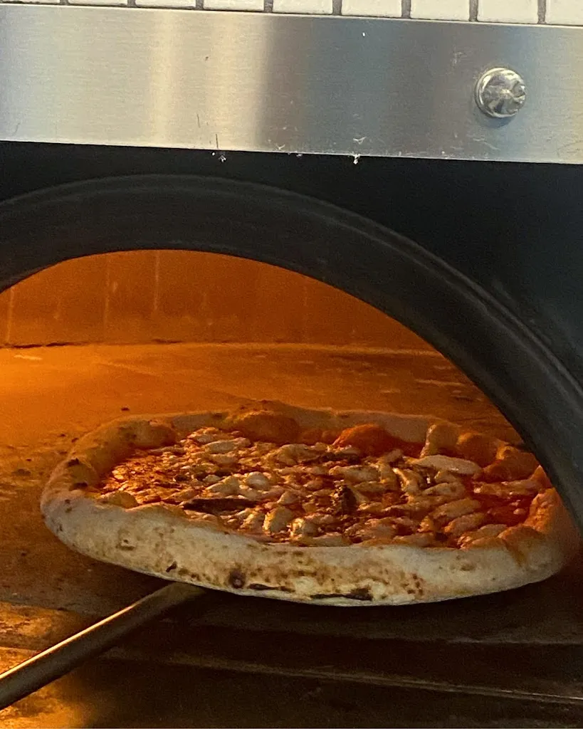 Florin Iftinca_Pizzeria Pulcinella_Cesana Brianza_review