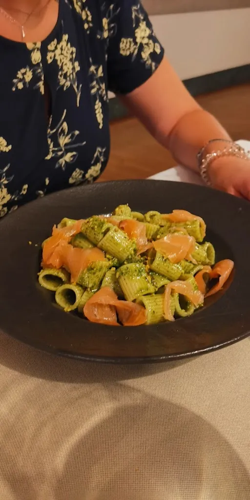 Vincenzo Ricchiuti_BUCATINI drink&restaurant_Chiari_review