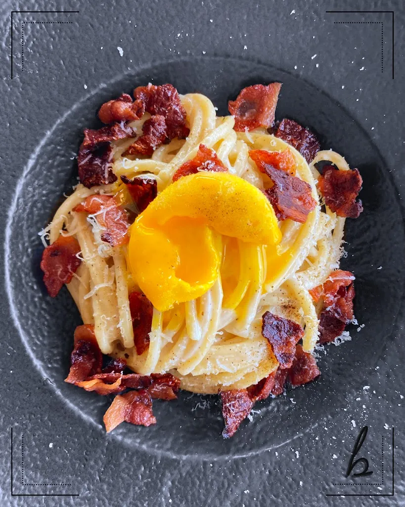 BUCATINI drink&restaurant_Chiari_slider_image_2