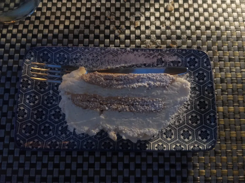 CHIARA POMA_QueenEnorestaurant_Chiari_review