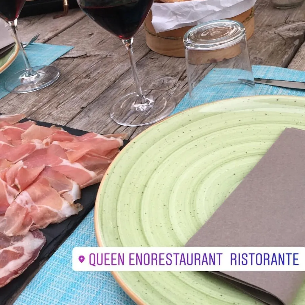 QueenEnorestaurant_Chiari_slider_image_3