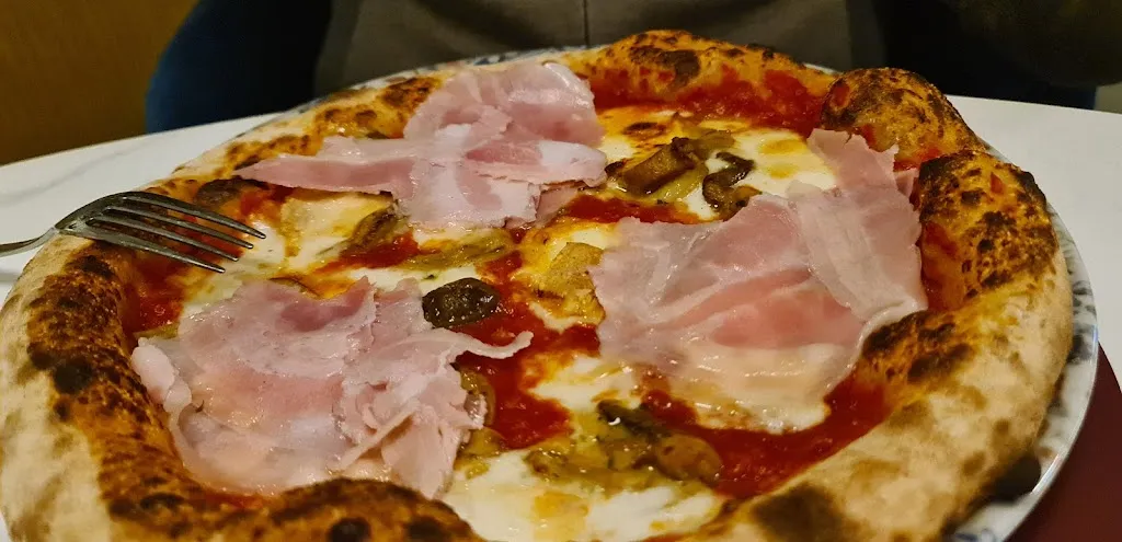 Nelli Margolit_Moderna Pizza e Bistrot_Chiari_review