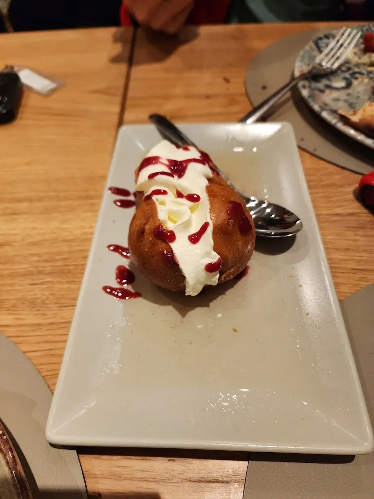 Luli Jafron_Moderna Pizza e Bistrot_Chiari_review