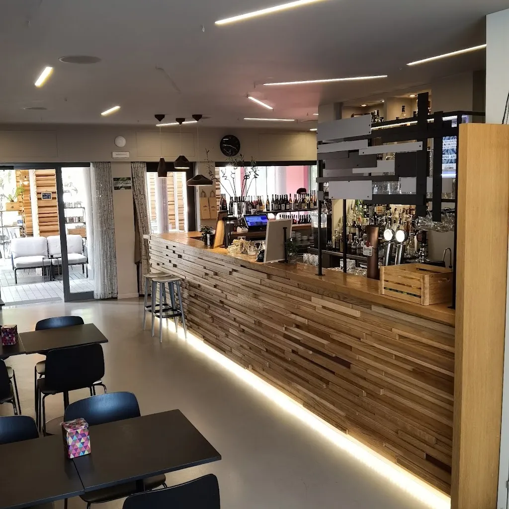 Parbleu Café_Chiari_slider_image_1