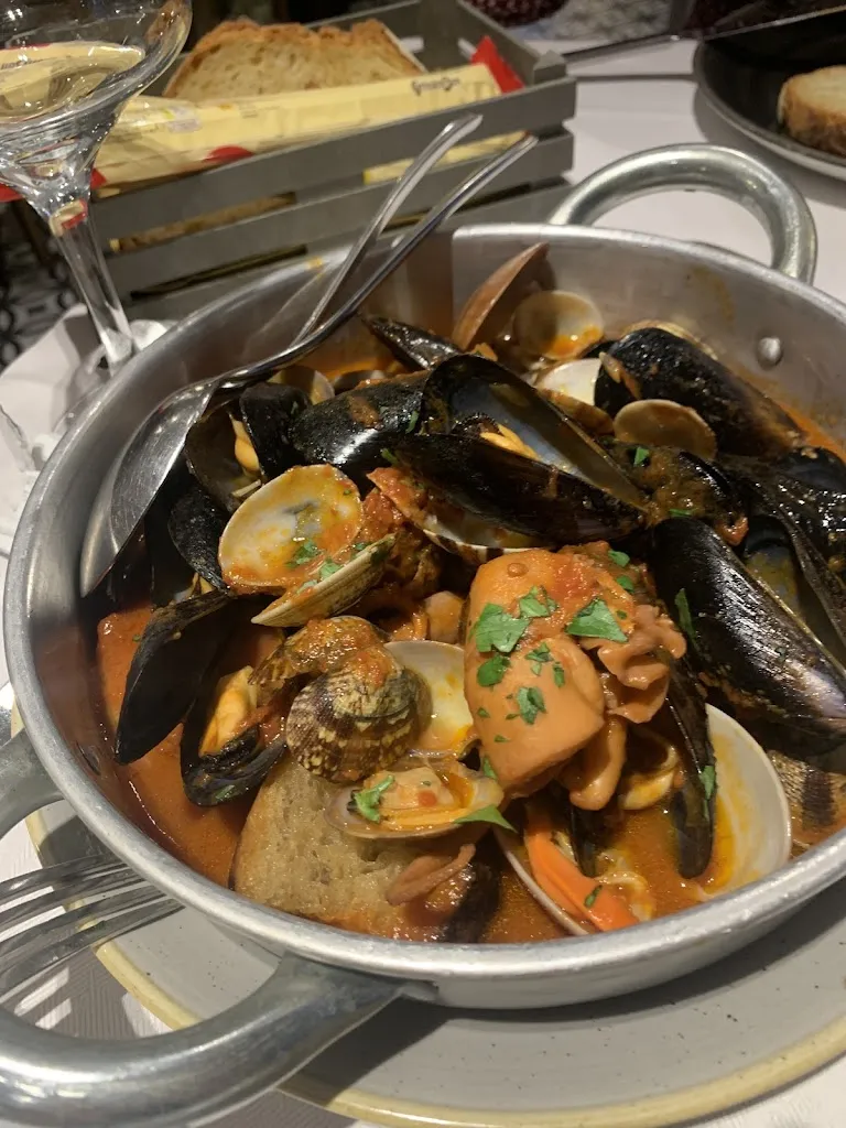 M J_Antica Partenope_Cesano Boscone_review