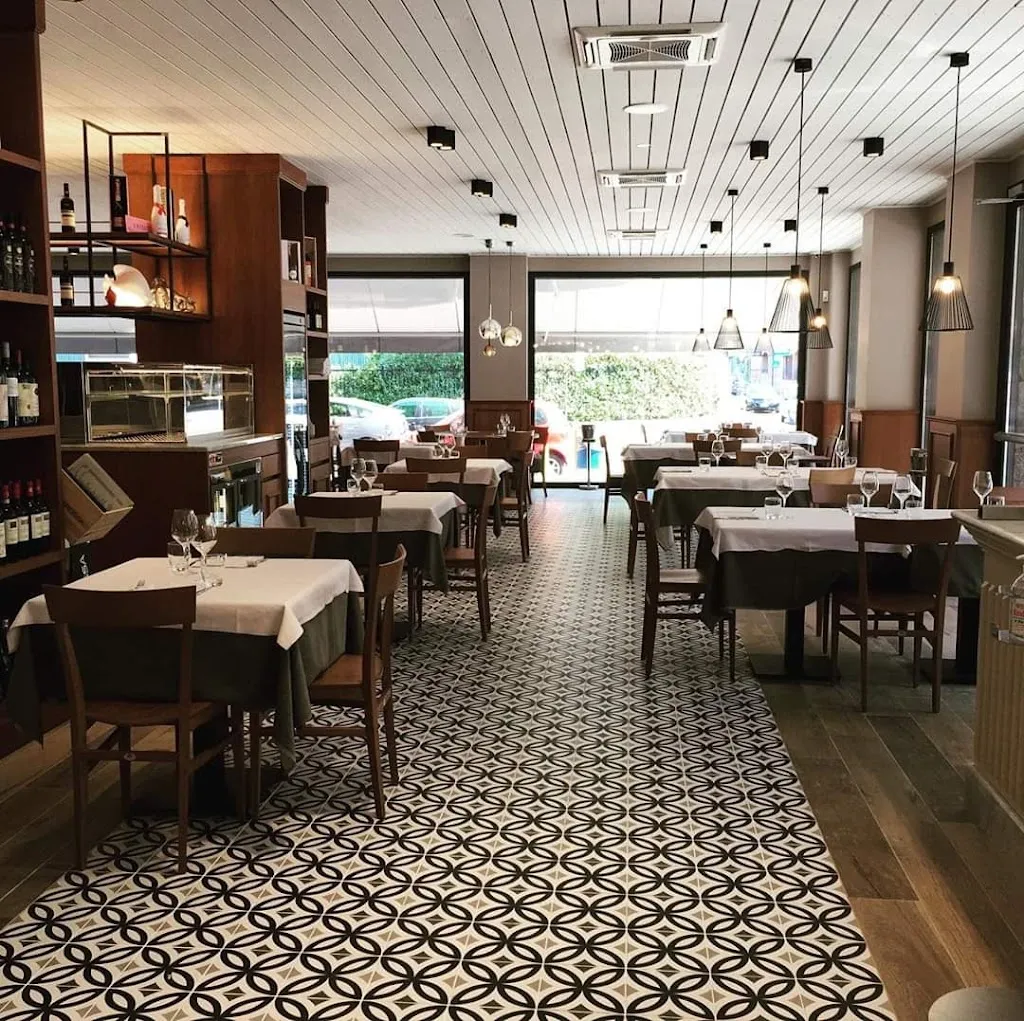 Antica Partenope restaurant in Cesano Boscone