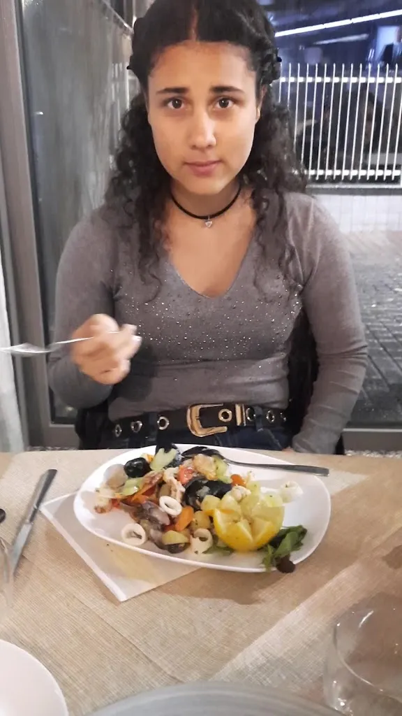 Ristorante Pizzeria Il Calamaro_Cesano Boscone_slider_image_2