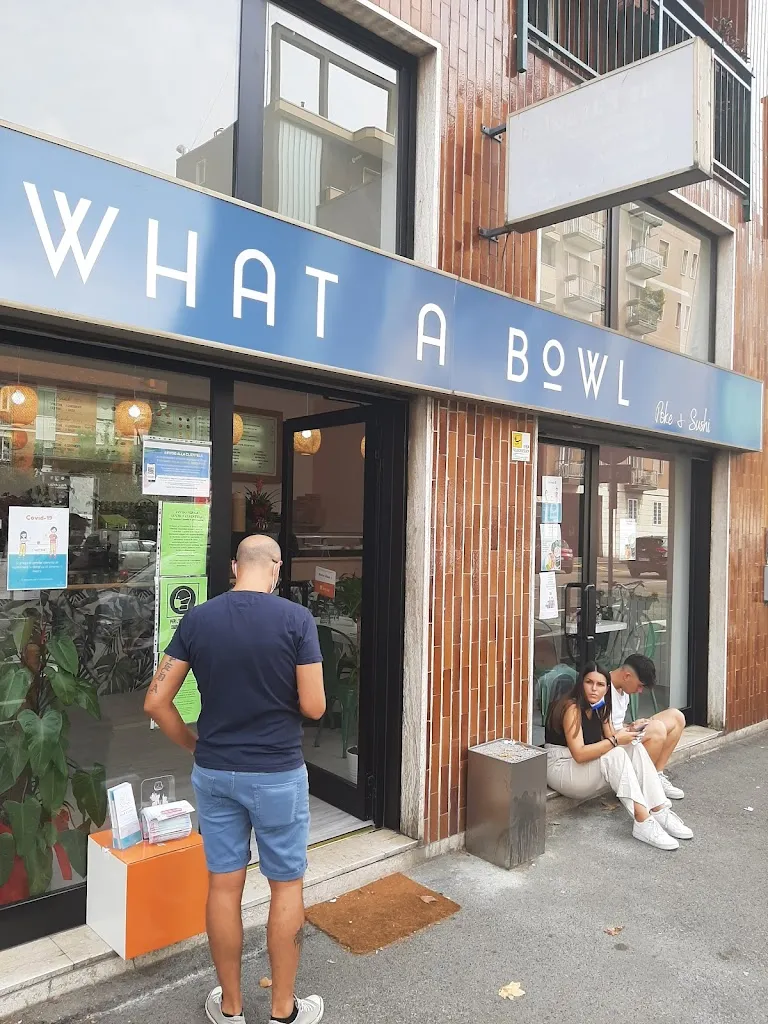 WHAT A BOWL restaurant in Cesano Boscone