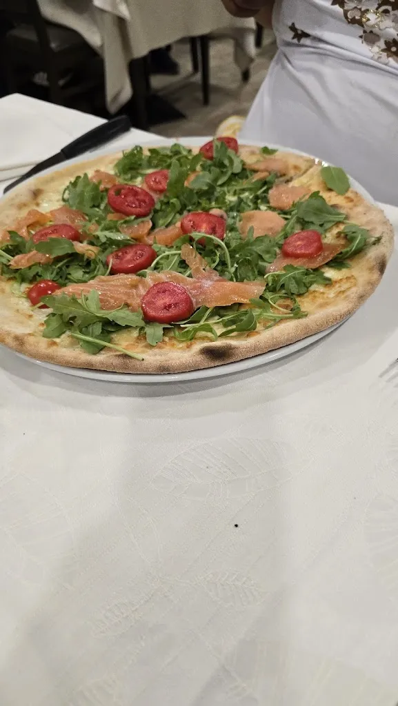 Ristorante Pizzeria Andromeda_Cesano Boscone_slider_image_3