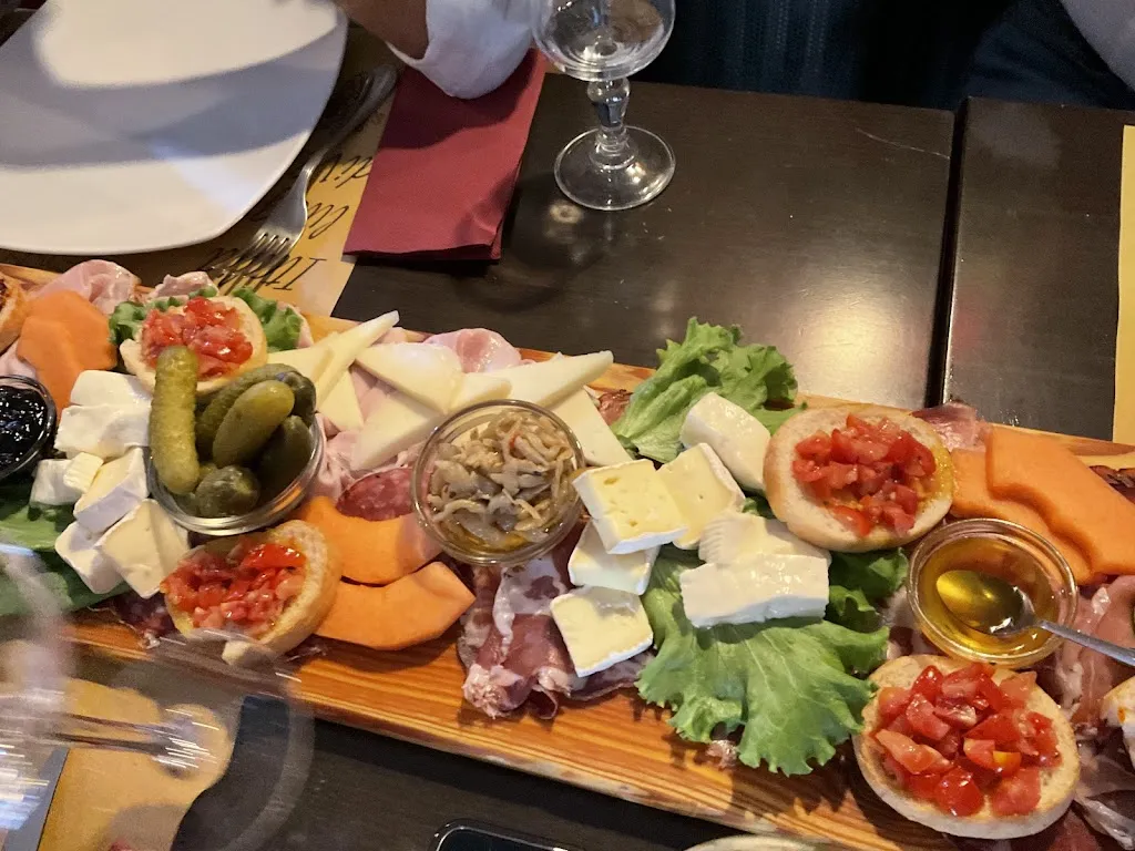 Prosciutteria dello Gnocco Fritto_Cesano Boscone_slider_image_3