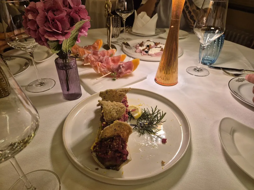 Ristorante La Volta_Chiesa in Valmalenco_slider_image_3