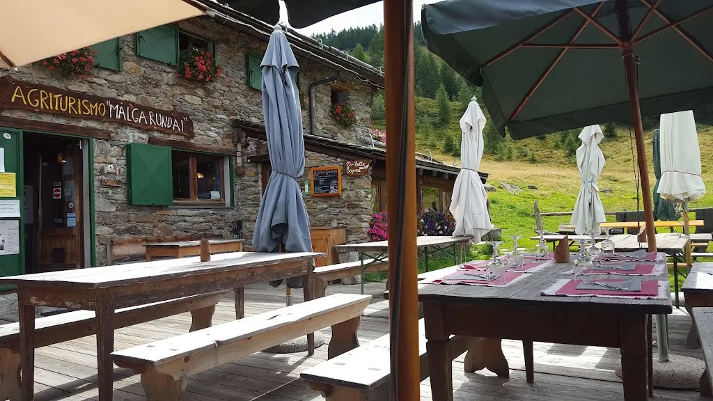Agriturismo Malga Ründai restaurant in Chiesa in Valmalenco