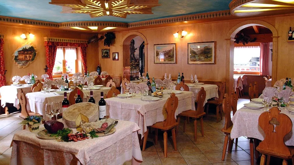 Chalet Tana del Grillo restaurant in Chiesa in Valmalenco